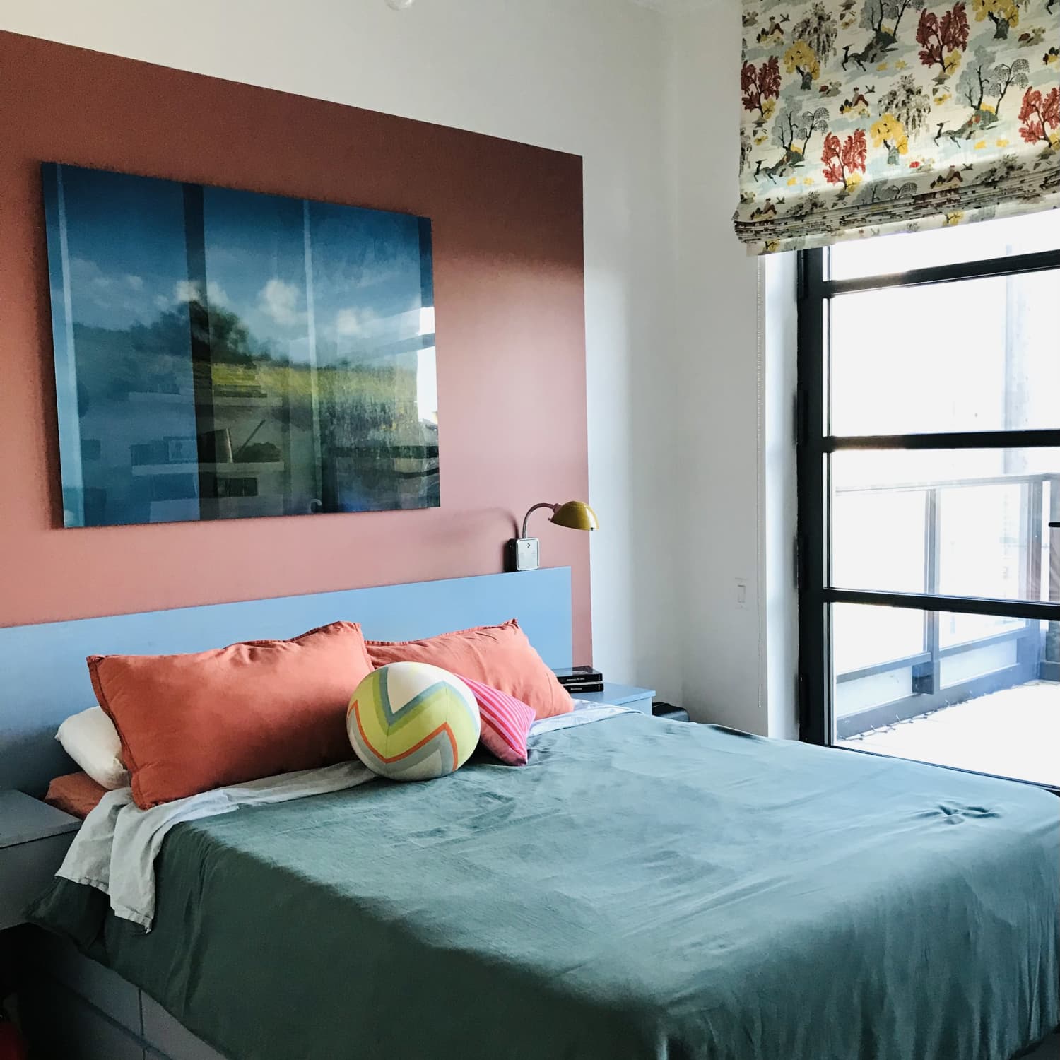 Captain s Beds Are the Best Multitasking Small Space Bedroom